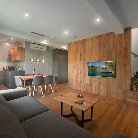 Vila Ula La Luxury Apartments Bled Bagian luar foto